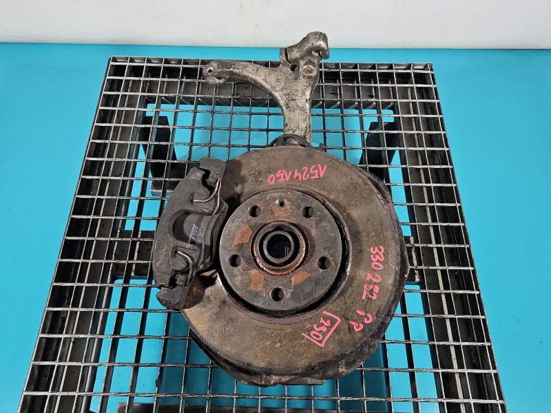 Zwrotnica prawa piasta przód 2.0 20v Audi A4 B6