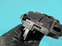 Zamek przód prawy 80502000 Renault Megane III EUROPA 4pin