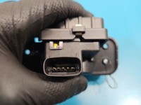 Zamek klapy tył 13921-00010 Kia Ceed III 18-21 HB Producent części: KIA, 5PIN