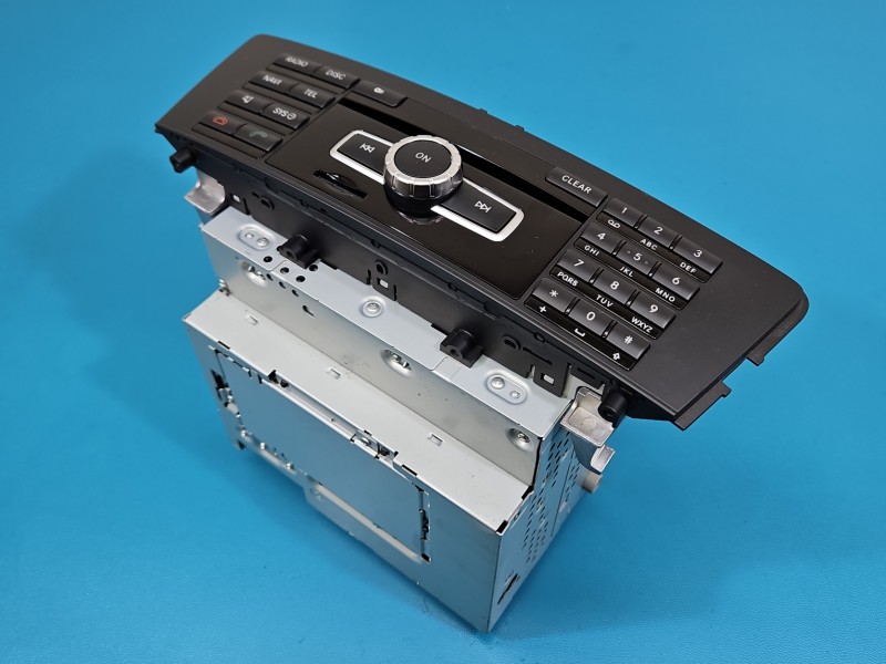 Radio fabryczne Mercedes GL II X166 A1669000109 radioodtwarzacz