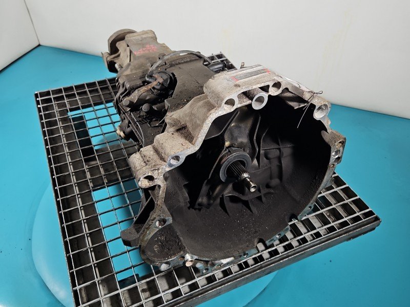 Skrzynia biegów Vw Passat B5 2.0 8V wiel