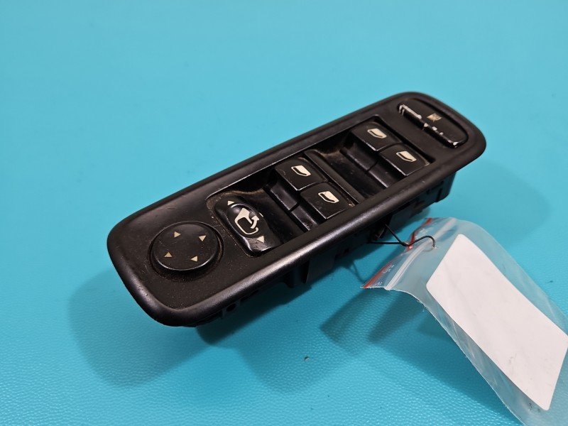 Przełącznik szyb Peugeot 807 53269704 EU Przełącznik szyb Peugeot 807 53269704 EU