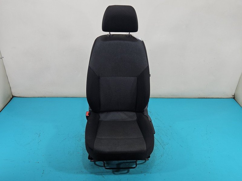 Fotel lewy przód kierowcy Skoda Rapid EU 5d