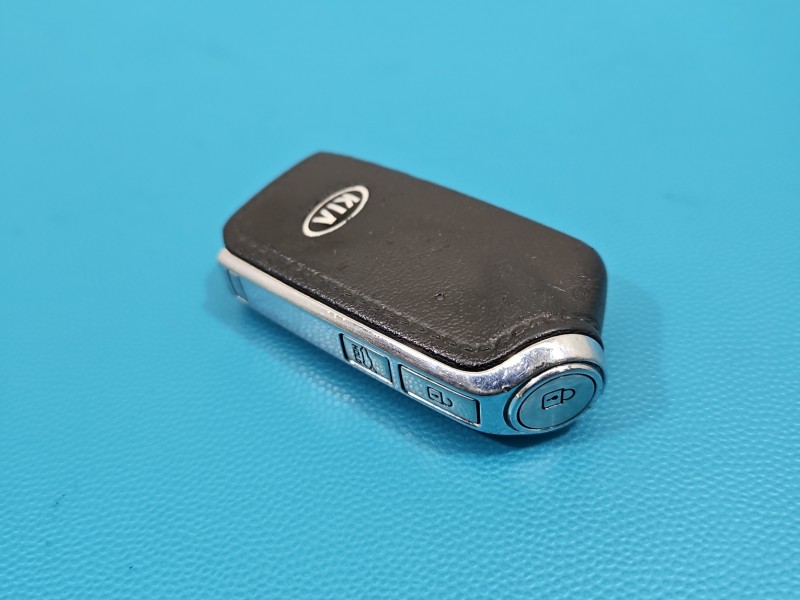 PILOT KLUCZYK Kia Stinger