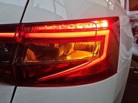 Lampa tył prawa Skoda Superb III kombi