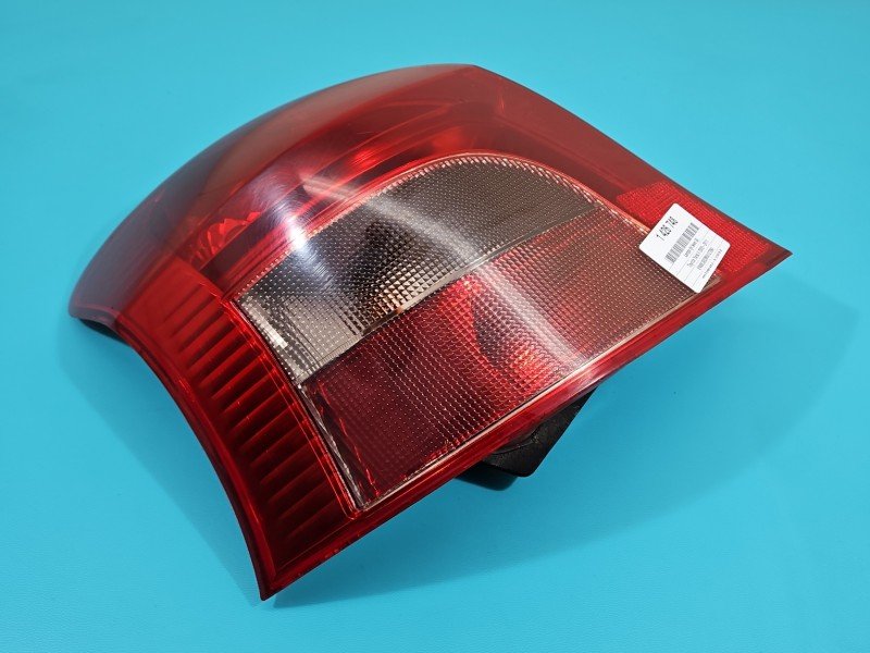 Lampa tył lewa Toyota Yaris II HB Lampa tył lewa Toyota Yaris II HB