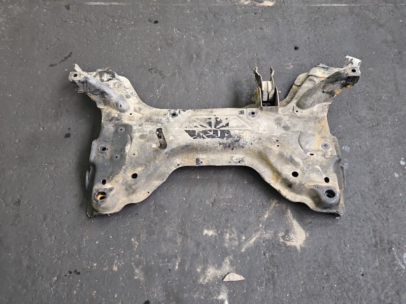 WÓZEK KOŁYSKA TRAWERS Sanki Belka silnika Citroen DS5 11-15 2.0 HDI