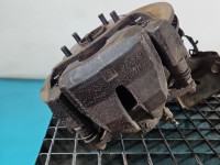 Zacisk przód prawy Toyota Rav4 IV 2.0 D4D