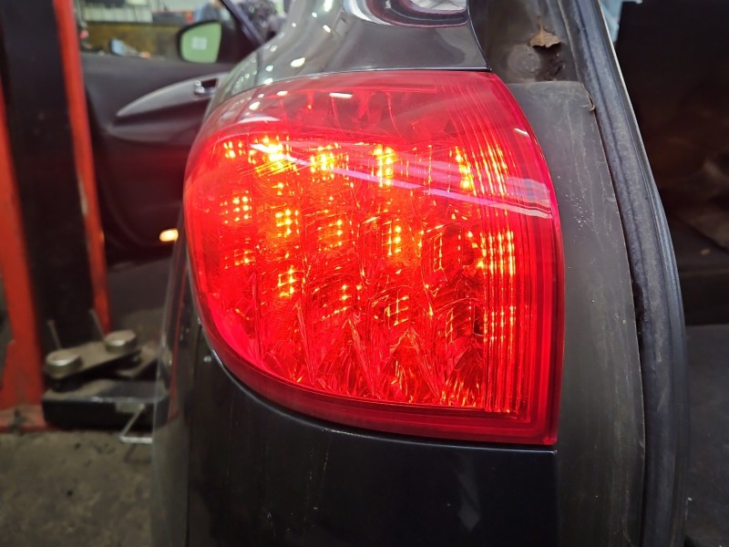 Lampa tył lewa INFINITI, z błotnika INFINITI QX50 HB