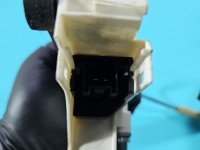 Podnośnik tył prawy AUDI A4 B8 8K0959812A kombi