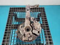 Zwrotnica prawa piasta przód 2.4 V6 Audi A6 C5