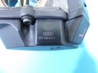 Przepustnica Audi A8 D3 057128063B 4,2.0 V8 tdi