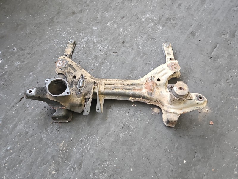 WÓZEK KOŁYSKA TRAWERS Sanki Belka silnika Vw Golf III 1.9 TD