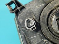 Reflektor prawy lampa przód Toyota Corolla Verso II EUROPA