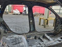 Próg lewy SŁUPEK ŚRODKOWY B AUDI A6 C7 kombi 5d brązowy LY8Z