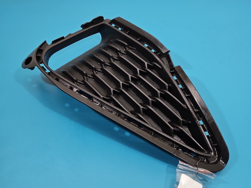 Zaślepka kratka zderzaka lewa atrapa Hyundai I30 III 16- 86563-S0500