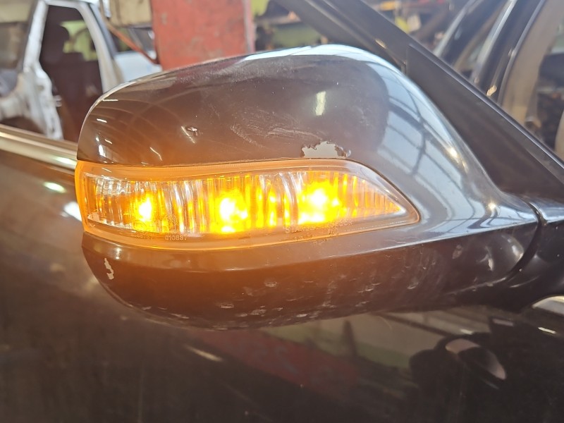 Lusterko prawe Honda Legend IV KB1 Europa /Lakier:B92P /14pin / Ubytki lakieru / plamy na szkle / składane elektrycznie europa