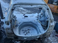 Pas tylny podłoga wanna bagażnika Toyota Auris II kombi