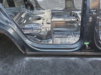 Próg prawy SŁUPEK ŚRODKOWY B Skoda Kodiaq I HB 5d grafitowy LF7Y