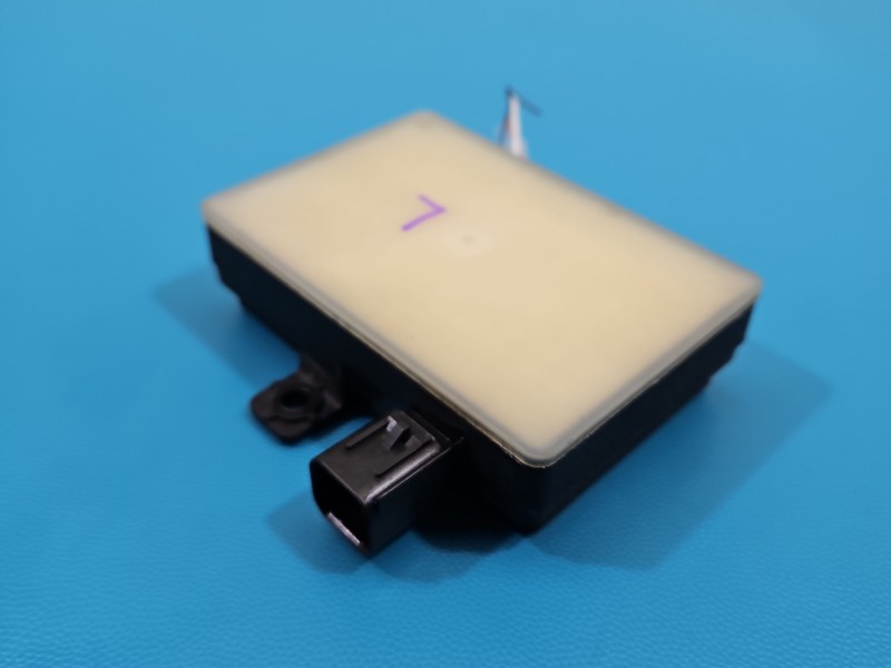 Sterownik moduł Producent części: KIA, MARTWEGO POLA WEDŁUG KATALOGU 95821-J5000, Lewa Kia Stinger