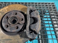 Zacisk przód prawy Citroen C8 2.0 hdi