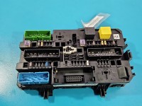 Skrzynka bezpieczników Opel Astra III H 94700785