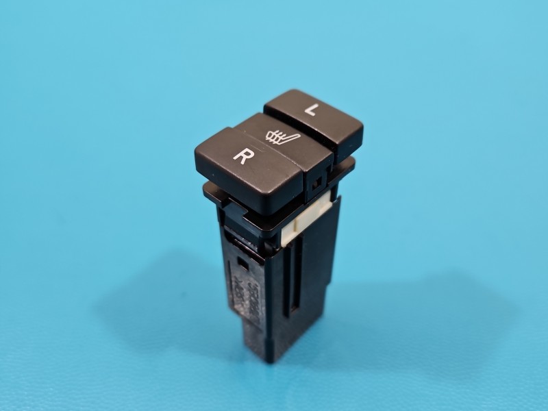 Przełącznik TOYOTA, podgrzewania foteli Toyota Corolla E15 15B088