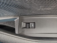 Tapicerka drzwi przód prawa boczek Skoda Octavia IV 5E4867014T