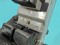 Przełącznik szyb Toyota Yaris III TOYOTA EU