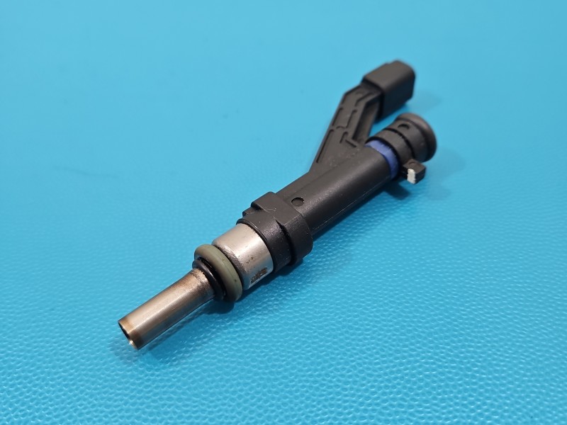 Wtryskiwacz Hyundai I30 III 16- 35310-2M327 1.5 DPI 16V