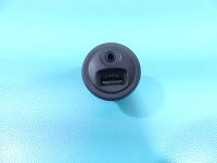 Gniazdo USB Peugeot 208 I 12-19 9800714177