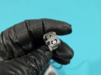 Pas bezpieczeństwa przód prawy pasażera Fiat Freemont