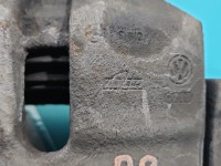 Zacisk przód prawy Vw Passat B7 2.0 tdi