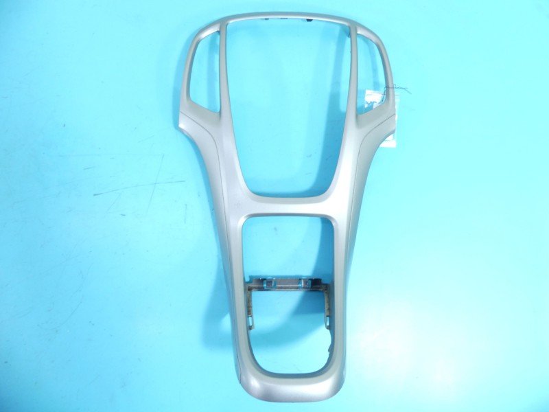 Osłona ZAŚLEPKA PLASTIK Opel Astra IV J 13257562