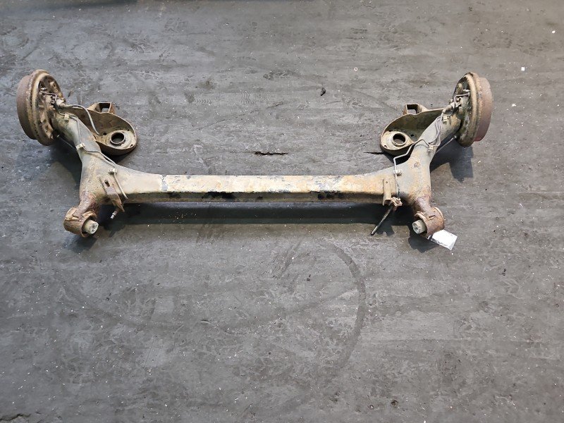 Tylna belka oś tył Vw Polo V 6R 09- 1.2b Tylna belka oś tył Vw Polo V 6R 09- 1.2b