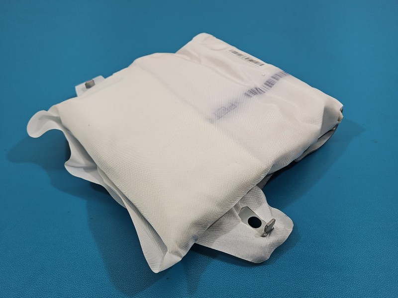 Poduszka powietrzna pasażera airbag Citroen C4 Cactus 14-20 9804358580