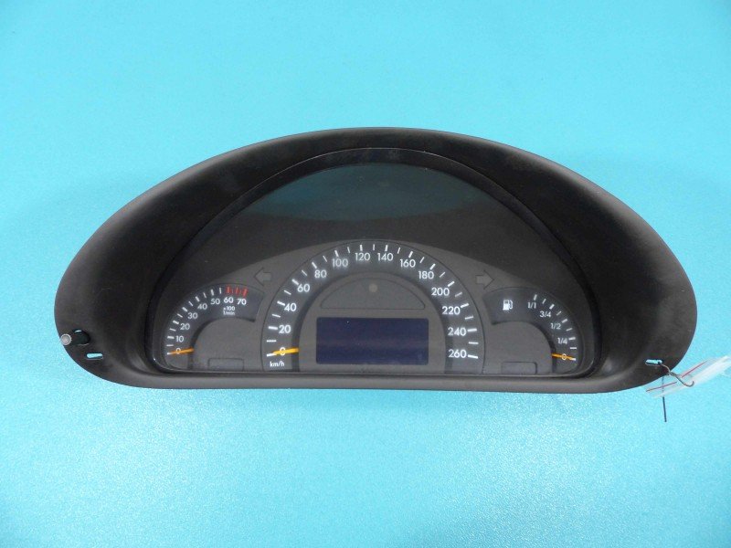 Licznik Mercedes W203 A2035406211 2.0 kompressor