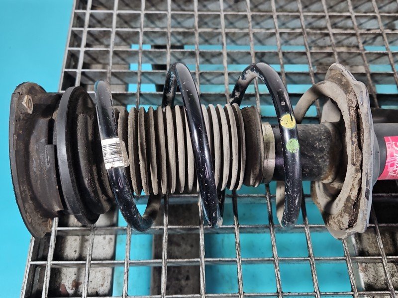 Sprężyna przód przednia Vw Caddy IV 2.0 tdi Sprężyna przód przednia Vw Caddy IV 2.0 tdi
