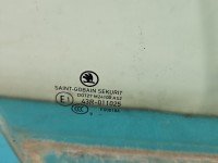 Szyba drzwi przód prawa Skoda Fabia III HB