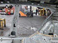 Próg prawy SŁUPEK ŚRODKOWY B Opel Astra V K HB 5d srebrny Z176