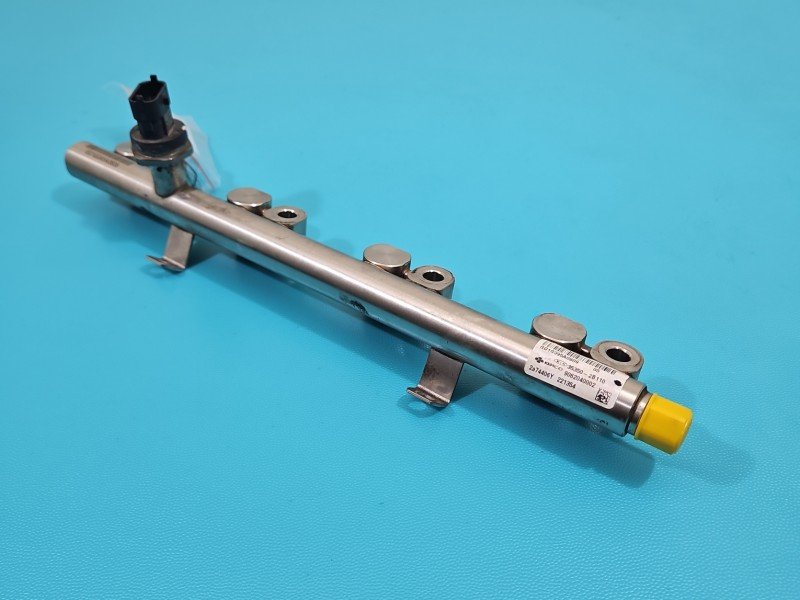 Listwa wtryskowa CZUJNIKI Hyundai Tucson III 15-20 35350-2B110, 9062040002, 35342-2E500 1.6 GDI Listwa wtryskowa CZUJNIKI Hyundai Tucson III 15-20 35350-2B110, 9062040002, 35342-2E500 1.6 GDI