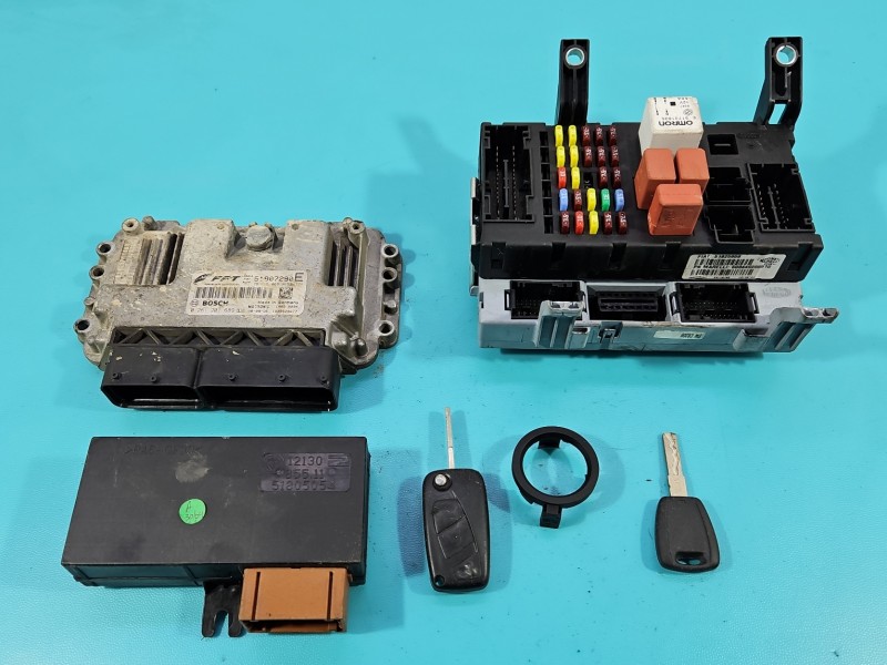 Komputer Sterownik silnika 0261201689, 51807290 Fiat Linea 1.4 T