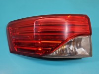 Lampa tył lewa TOYOTA, LED Z BŁOTNIKA LED 11-15 Toyota Avensis III T27 kombi