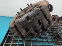 Zacisk przód prawy LEXUS NX I 14-21 2.5 16V 2AR