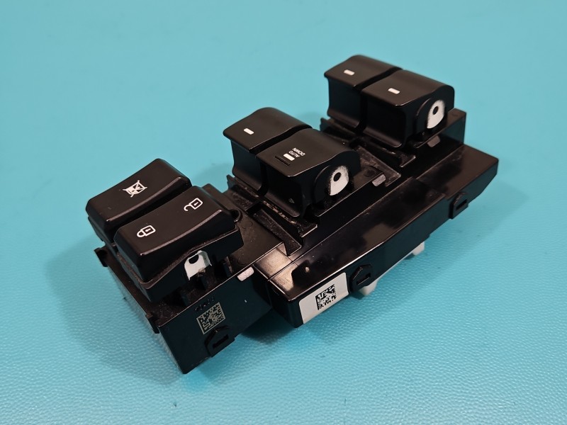 Przełącznik szyb Hyundai Elantra VI 15-20 93570-F2100 Hyundai EU