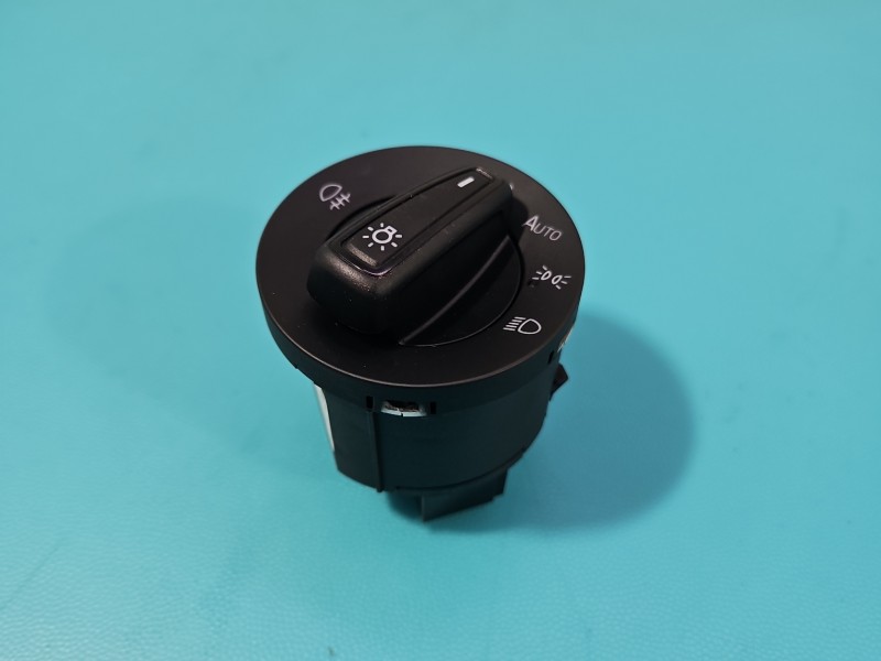 Przełącznik włącznik świateł Skoda Kamiq 565941431B
