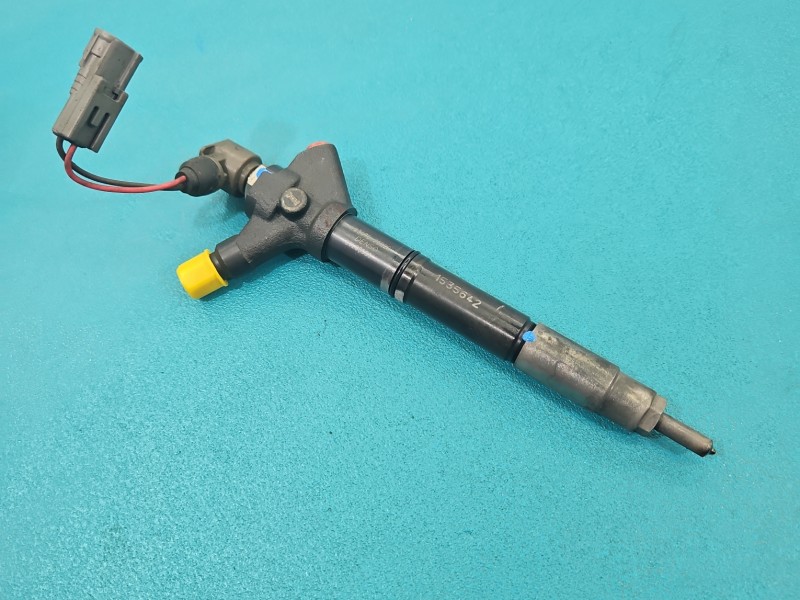 Wtryskiwacz Toyota Avensis II T25 23670-26020 2.2 d-cat