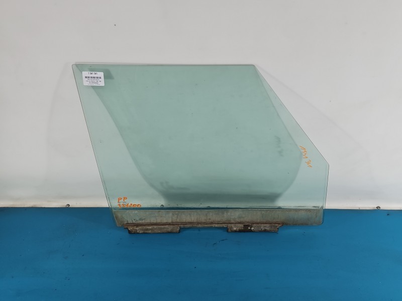 Szyba drzwi przód prawa pasażera Land rover Discovery I HB
