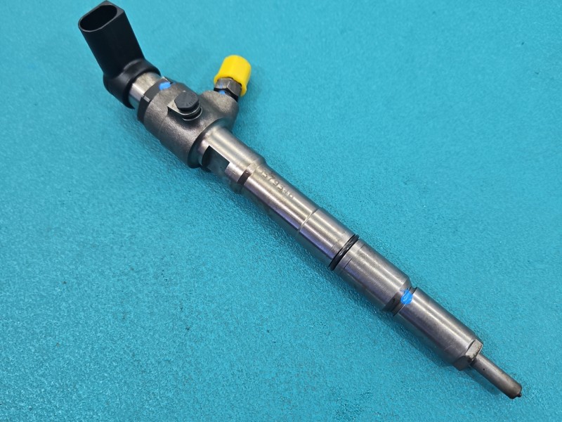 Wtryskiwacz listwa wtryskowa 03L130277B Vw Golf VI 1.6 tdi 105KM