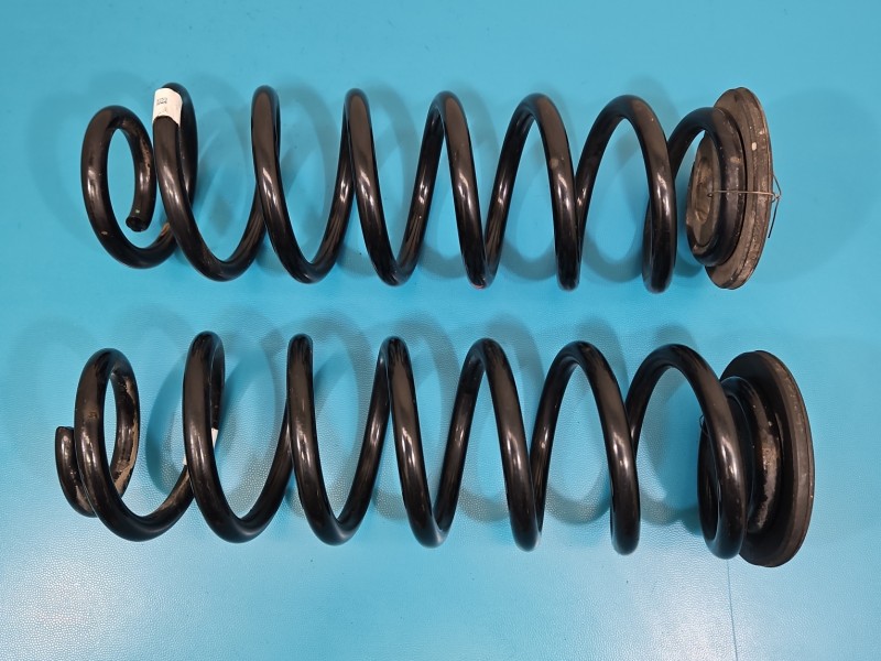 Sprężyny tył komplet Vw Tiguan II 16- HB